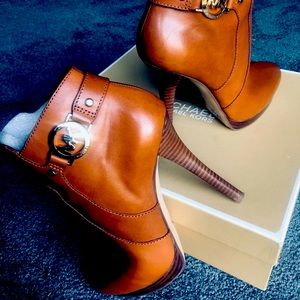 Micheal Kors High Heeled boots